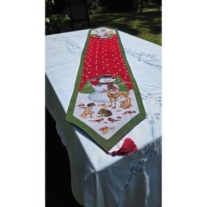 Christmas Table Runner Snowman Holiday Embroidered Tassel Woodland‎ Creatures